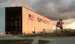 FAA to fine SpaceX $663K for launch license 'violations'